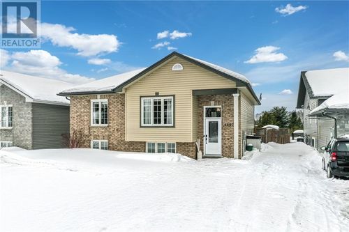 4597 Beaudelaire Crt, Val Therese, ON, P3P1S3 | Card Image
