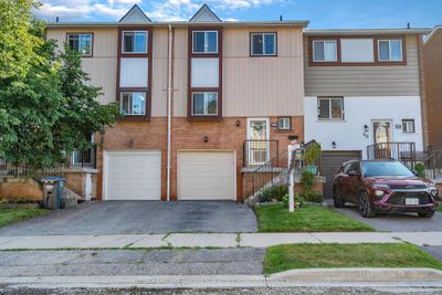 47 Moregate Cres, Condo with 3 bedrooms, 2 bathrooms and 1 parking in Brampton ON | Image 1