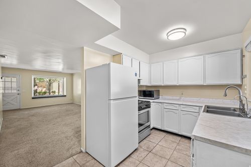 2120 E Georgetown Sq, Millcreek, UT, 84109-2619 | Card Image