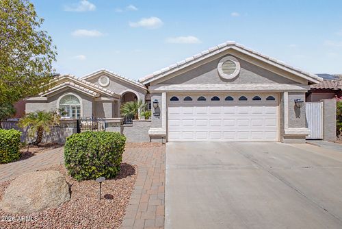 15736 W Vale Dr, Goodyear, AZ, 85395-8821 | Card Image