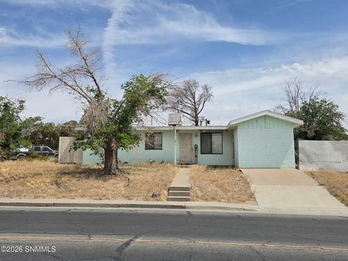 2208 E Idaho Avenue, Las Cruces, NM, 88001 | Card Image