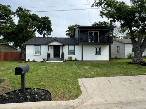513 W South St, Whitesboro, TX, 76273-2011 | Card Image