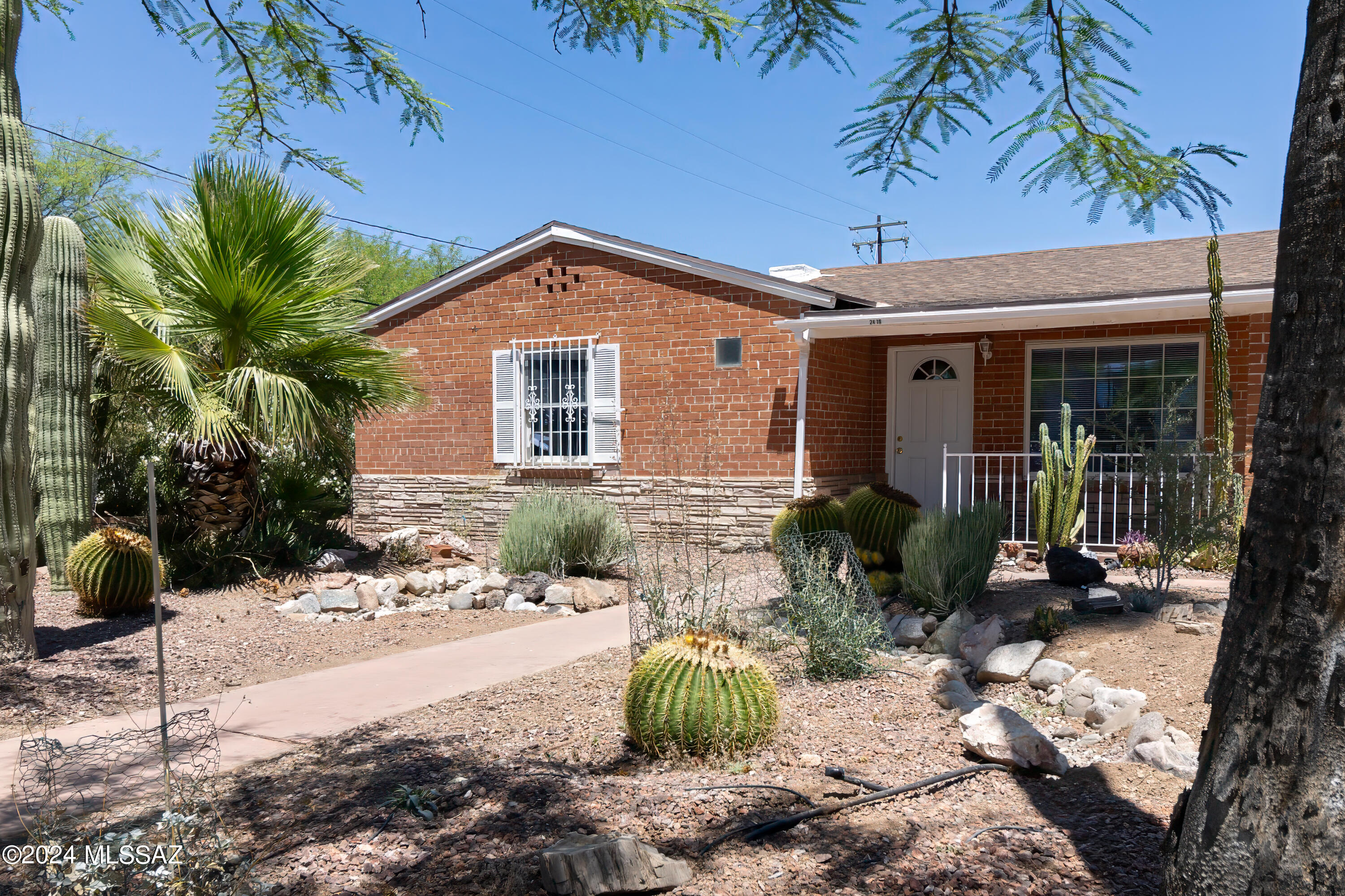 Loretta Dr, Tucson, AZ 85716