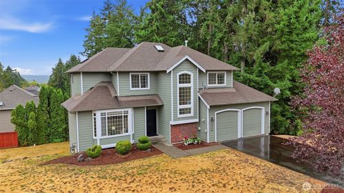 8400 Jeatran Pl Nw, Silverdale, WA, 98383-8831 | Card Image