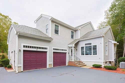 11-11 Edgewater Dr, Norton, MA, 02766-2121 | Card Image