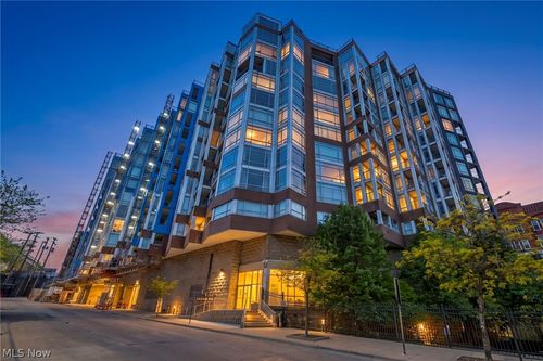 504-2222 Detroit Ave, Cleveland, OH, 44113-2456 | Card Image