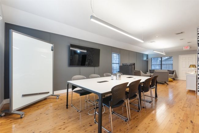 1309 Chestnut Ave, Home with 5 bedrooms, 4 bathrooms and 3 parking in Austin TX | Image 9