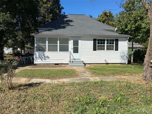 308 S Gideon Ave, Gideon, MO, 63848-9247 | Card Image