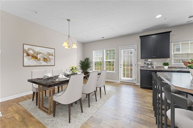 2804 Pointe View Dr, Townhouse with 3 bedrooms, 3 bathrooms and 2 parking in Adams Twp PA | Image 5