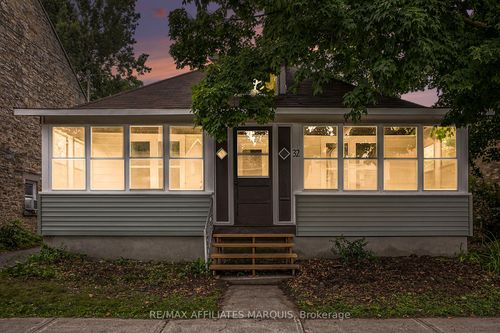 32 D'Arcy St, Perth, ON, K7H2V2 | Card Image