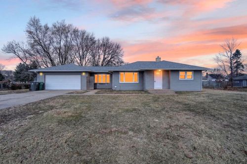 4193 Ardmore Ave, Rockford, IL, 61102-4508 | Card Image