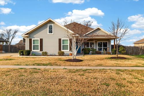 800 E Northside Dr, Pilot Point, TX, 76258-4070 | Card Image