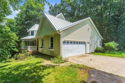 20765 Quarry Rd, Wellington, OH, 44090-9785 | Card Image