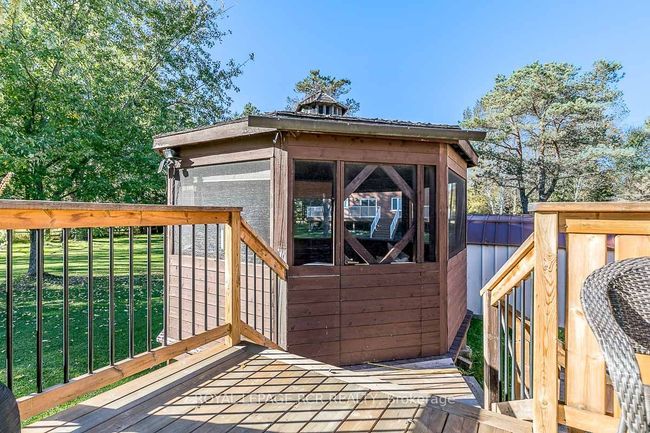 4372 10 Side Road, House other with 4 bedrooms, 4 bathrooms and 10 parking in Bradford West Gwillimbury ON | Image 36