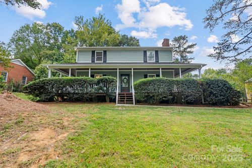 1114 Autumnwood Ln, Charlotte, NC, 28213-5733 | Card Image