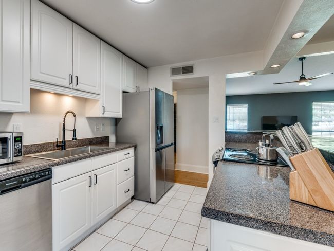 305 Westover Dr, House other with 3 bedrooms, 2 bathrooms and null parking in Euless TX | Image 7