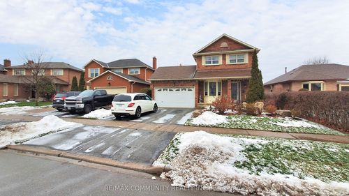 bsmt-12 Hialeah Cres, Whitby, ON, L1N6R1 | Card Image