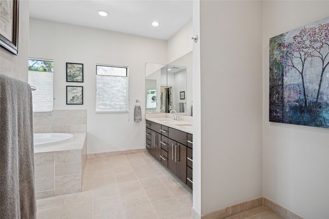 APT-32 - 4111 Newton Ave, Condo with 2 bedrooms, 3 bathrooms and null parking in Dallas TX | Image 8