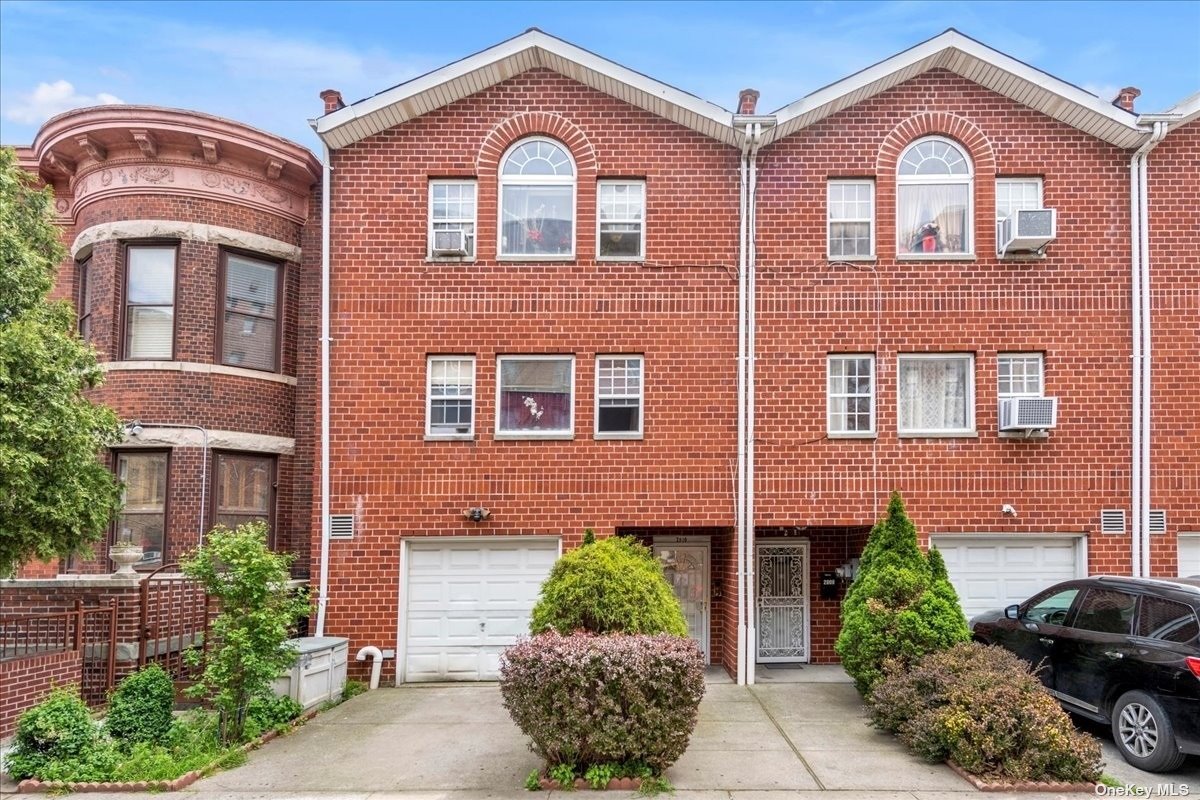 Beverley Rd, Brooklyn, NY 11226