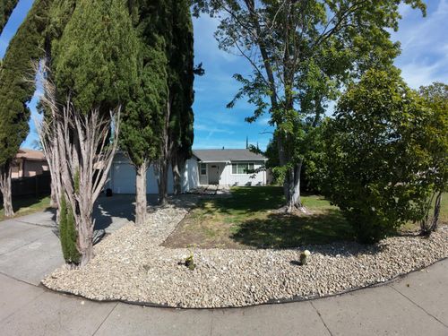 173 Bell Avenue, Sacramento, CA, 95838 | Card Image