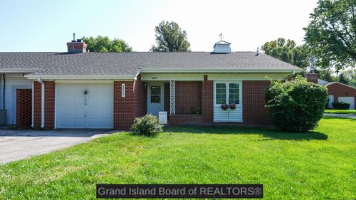 2617 S August St, Grand Island, NE, 68801-7539 | Card Image