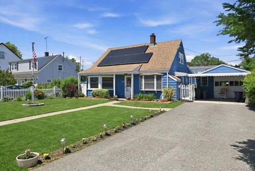 41 Sugar Maple Rd, Levittown, NY, 11756-1919 | Card Image