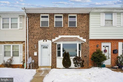 124 Key Pkwy, FREDERICK, MD, 21702-3805 | Card Image