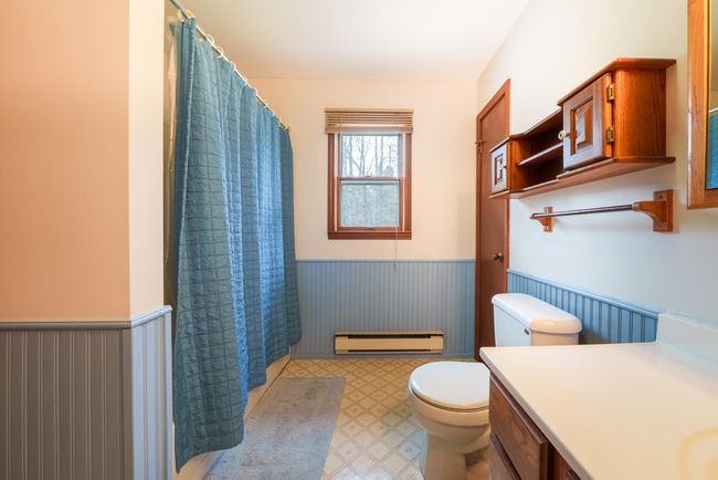 20. Bathroom 1-2 | Image 17