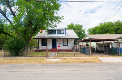 325 Jennings Ave, House other with 3 bedrooms, 2 bathrooms and null parking in San Antonio TX | Image 2