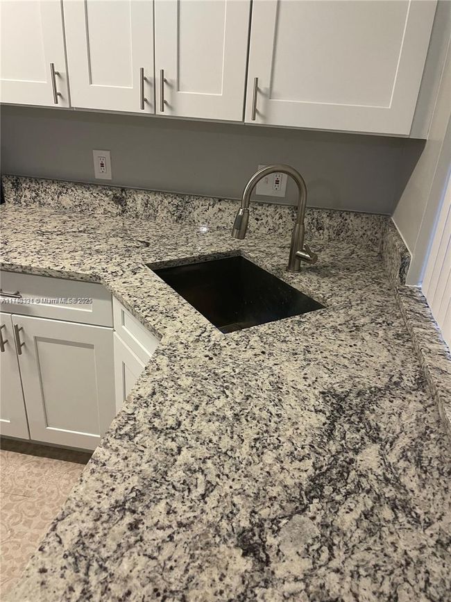 APT-11C - 4513 Treehouse Ln, Condo with 2 bedrooms, 1 bathrooms and null parking in Tamarac FL | Image 5