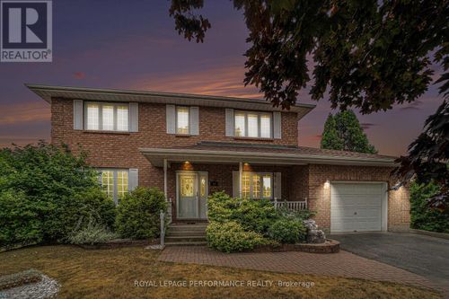 60 Hickory St, Ingleside, ON, K0C1M0 | Card Image