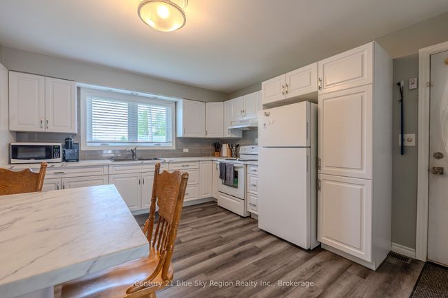 240 Cache Bay Rd, House other with 2 bedrooms, 1 bathrooms and 8 parking in Sturgeon Falls ON | Image 5