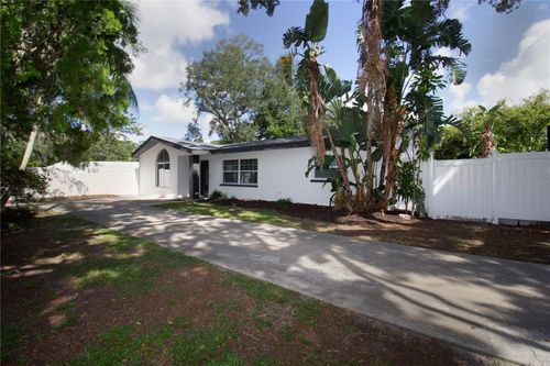 2720 State Road 590, CLEARWATER, FL, 33759-2321 | Card Image