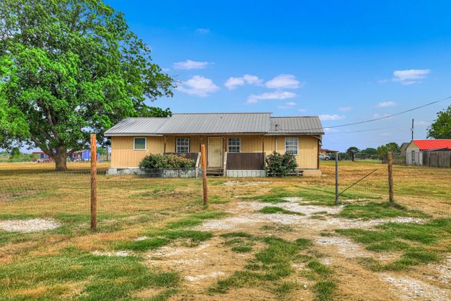 2100 Mathias Ln, House other with 3 bedrooms, 2 bathrooms and 4 parking in Kyle TX | Image 9