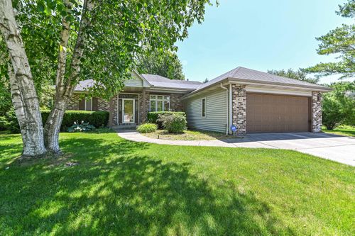 422 Eastern Trl, MUKWONAGO, WI, 53149-9532 | Card Image