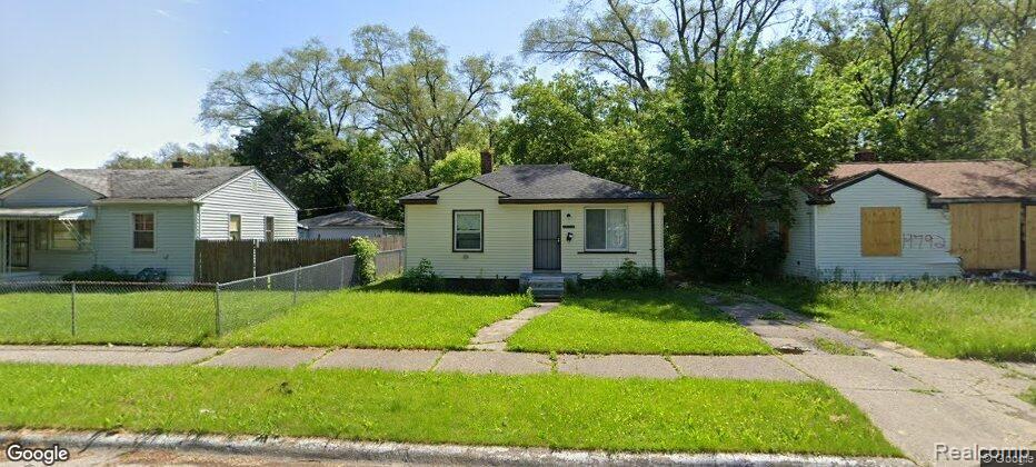 Lindsay St, Detroit, MI 48235