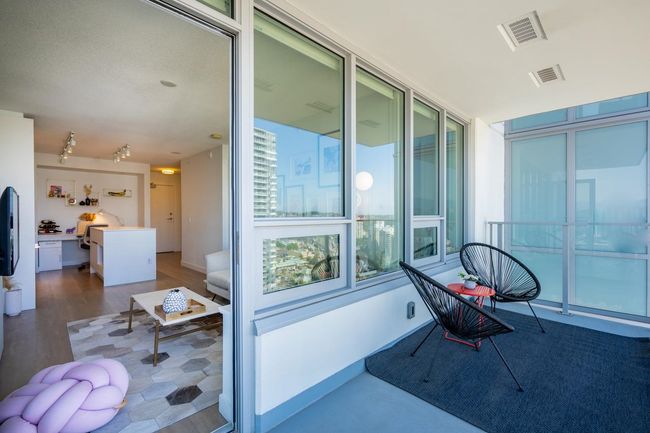 2810 - 908 Quayside Dr, Condo with 1 bedrooms, 1 bathrooms and 1 parking in New Westminster BC | Image 23