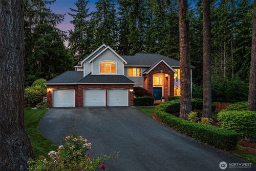 21728 Ne 81st St, Redmond, WA, 98053-2246 | Card Image