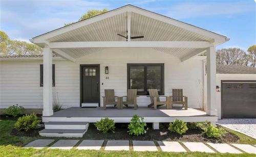 44 Quannacut Rd, Westerly, RI, 02891-4045 | Card Image