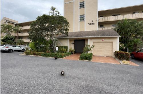 204-7006 Huntington Ln, Delray Beach, FL, 33446-2504 | Card Image