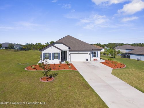 9347 N Star Ct, Weeki Wachee, FL, 34613-3580 | Card Image