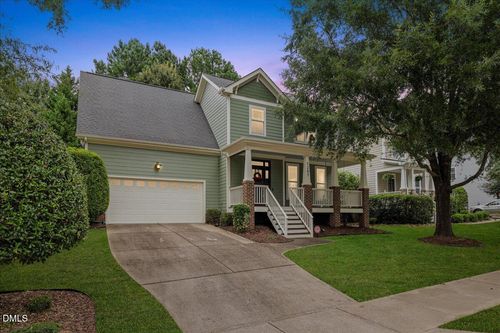 3205 Suncrest Village Ln, Raleigh, NC, 27616-9035 | Card Image