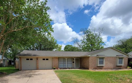 1205 Crestmont St, Wharton, TX, 77488-3403 | Card Image