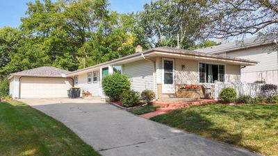 209 N 110th St, House other with 3 bedrooms, 1 bathrooms and null parking in Wauwatosa WI | Image 1