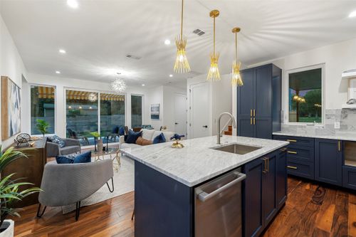 2-7603 Creston Ln, Austin, TX, 78752-1326 | Card Image