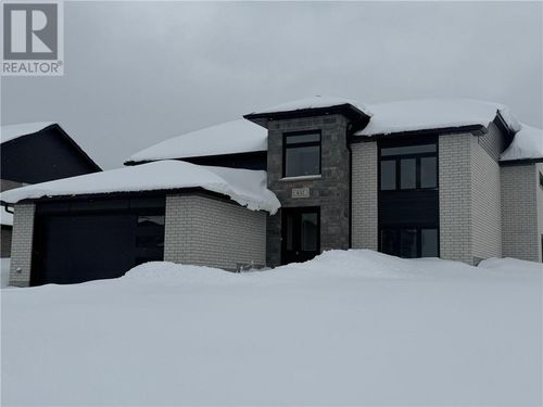 837 Moonrock Ave, Sudbury, ON, P3E0B3 | Card Image