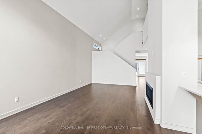 945 Islington Way, House other with 4 bedrooms, 4 bathrooms and 4 parking in Ottawa ON | Image 20