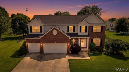 207 Knollhaven Trl, O Fallon, IL, 62269-7031 | Card Image