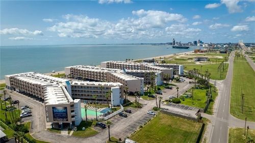 2235-3938 Surfside Blvd, Corpus Christi, TX, 78402-1418 | Card Image