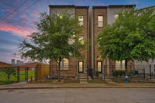 703 Schwartz St, Houston, TX, 77020-5957 | Card Image
